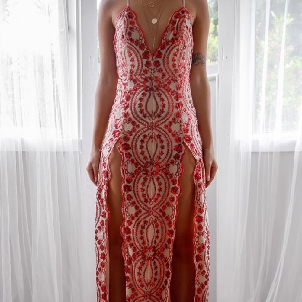 Stunner boutique dress, brand new, never worn, tags on!